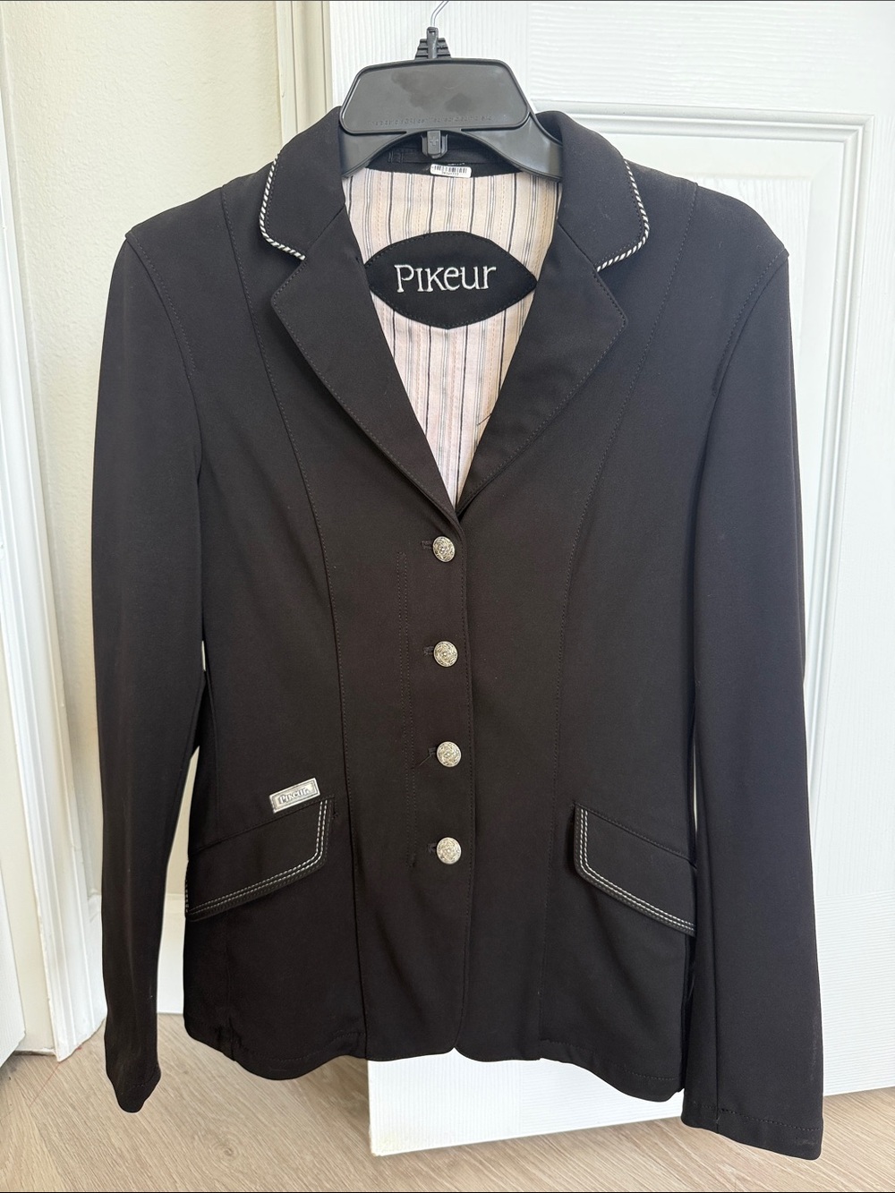 PIKEUR Women’s Black Riding Jacket